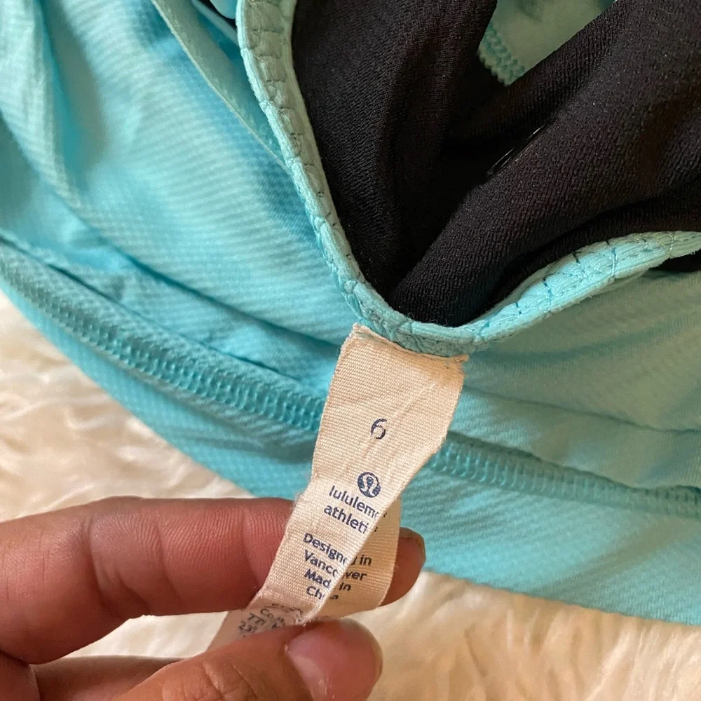 Lululemon! - Picture 6 of 6